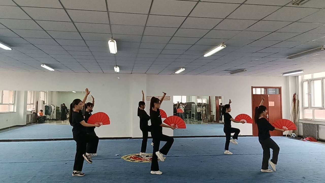 2.jpg 雷竞技RAYBET