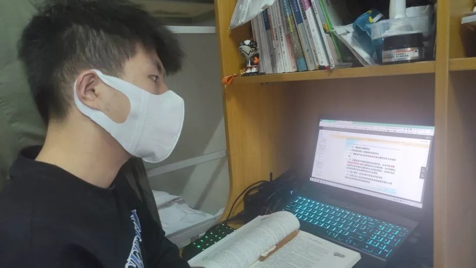 oop.jpg 雷竞技RAYBET