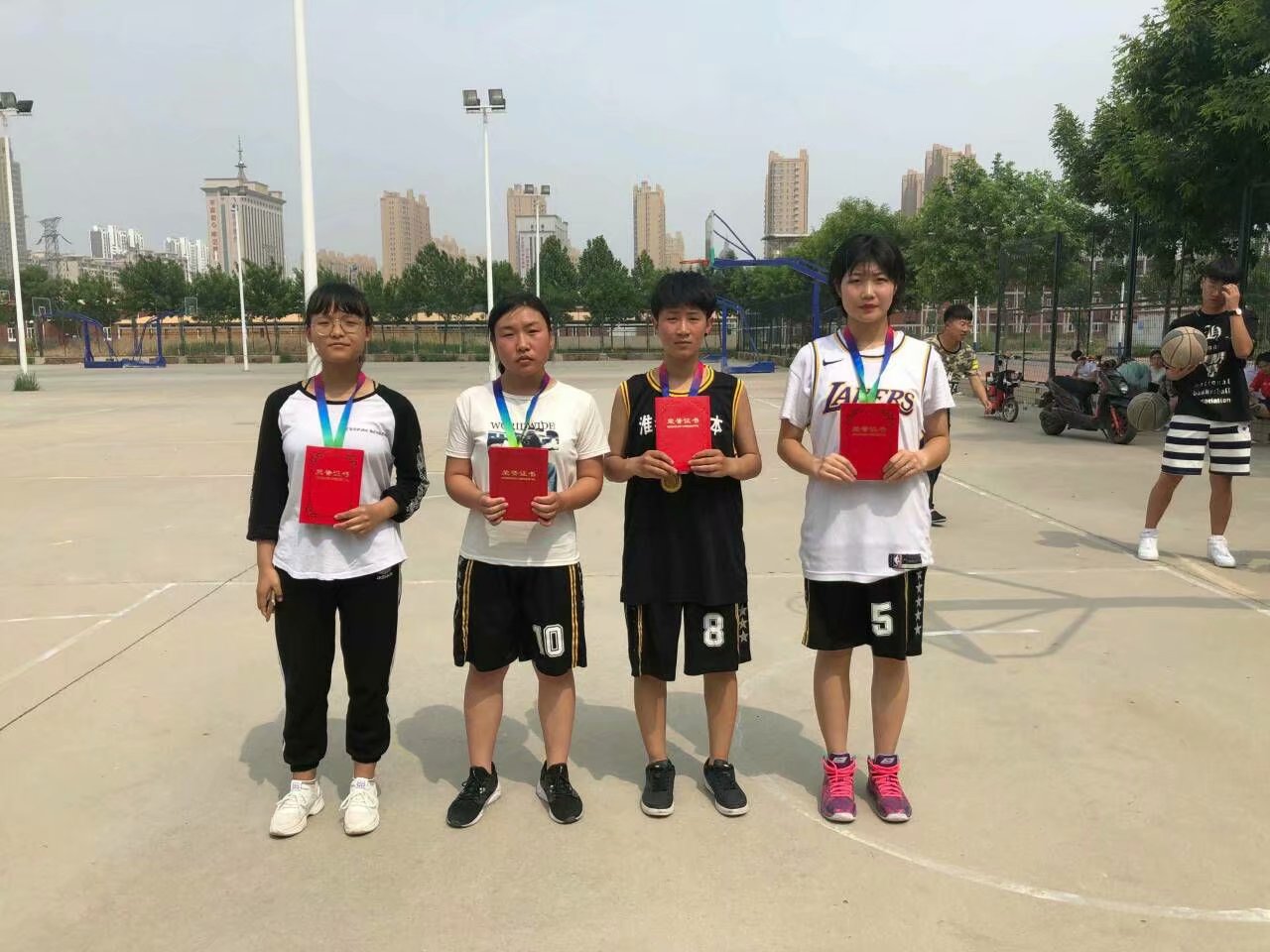 psb (4).jpg 雷竞技RAYBET