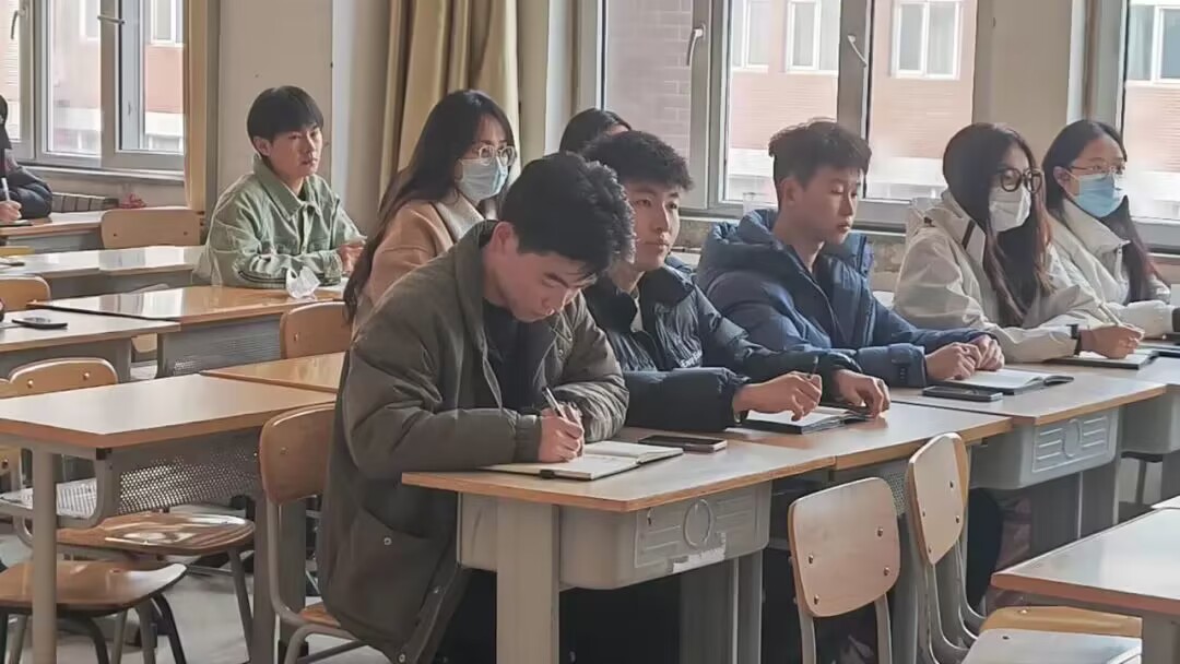 llll.jpg 雷竞技RAYBET