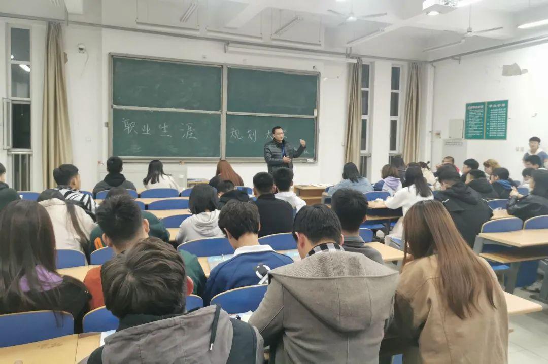 图片8.jpg 雷竞技RAYBET