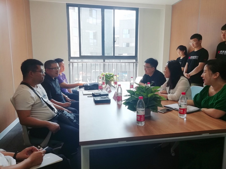 凤凰网2.jpg 雷竞技RAYBET