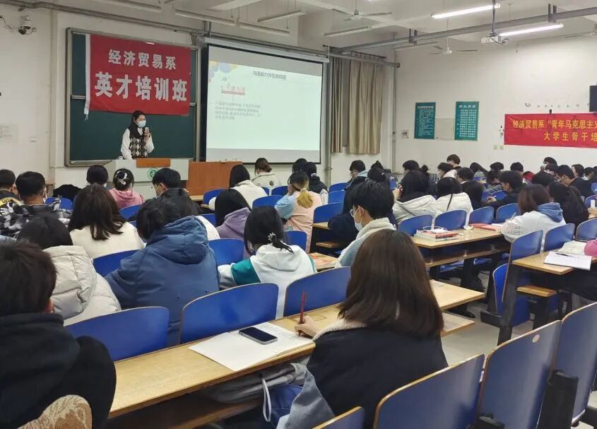 2021-11-17-19-32-140968693201898.jpg 雷竞技RAYBET